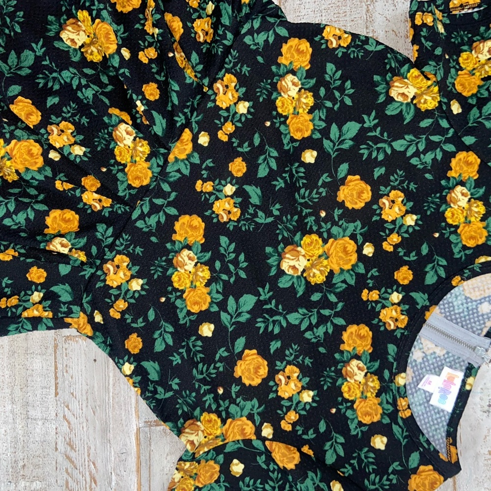 Lularoe Amelia (used) Medium
